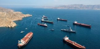 Νέο πλήγμα στο Ορμούζ: Drones και πύραυλος χτύπησαν πλοίο που είχε σύμβαση με τις ΗΠΑ