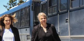 Δίκη για τα Τέμπη: «Μου κατέστρεψαν τη ζωή και την οικογένειά μου», είπε η μητέρα της Κλαούντια – Ξέσπασε κατά των κατηγορουμένων Δίκη για τα Τέμπη: «Μου κατέστρεψαν τη ζωή και την οικογένειά μου», είπε η μητέρα της Κλαούντια – Ξέσπασε κατά των…