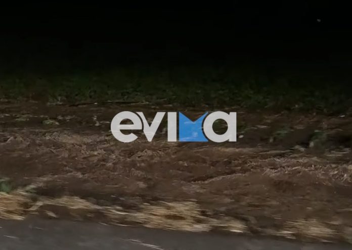 Προβλήματα από την κακοκαιρία στην Εύβοια: Κλειστoί δρόμοι, ζημιές σε σπίτια και κατολισθήσεις – (ΦΩΤΟ-VIDEO) Προβλήματα από την κακοκαιρία στην Εύβοια: Κλειστoί δρόμοι, ζημιές σε σπίτια και κατολισθήσεις – (ΦΩΤΟ-VIDEO)