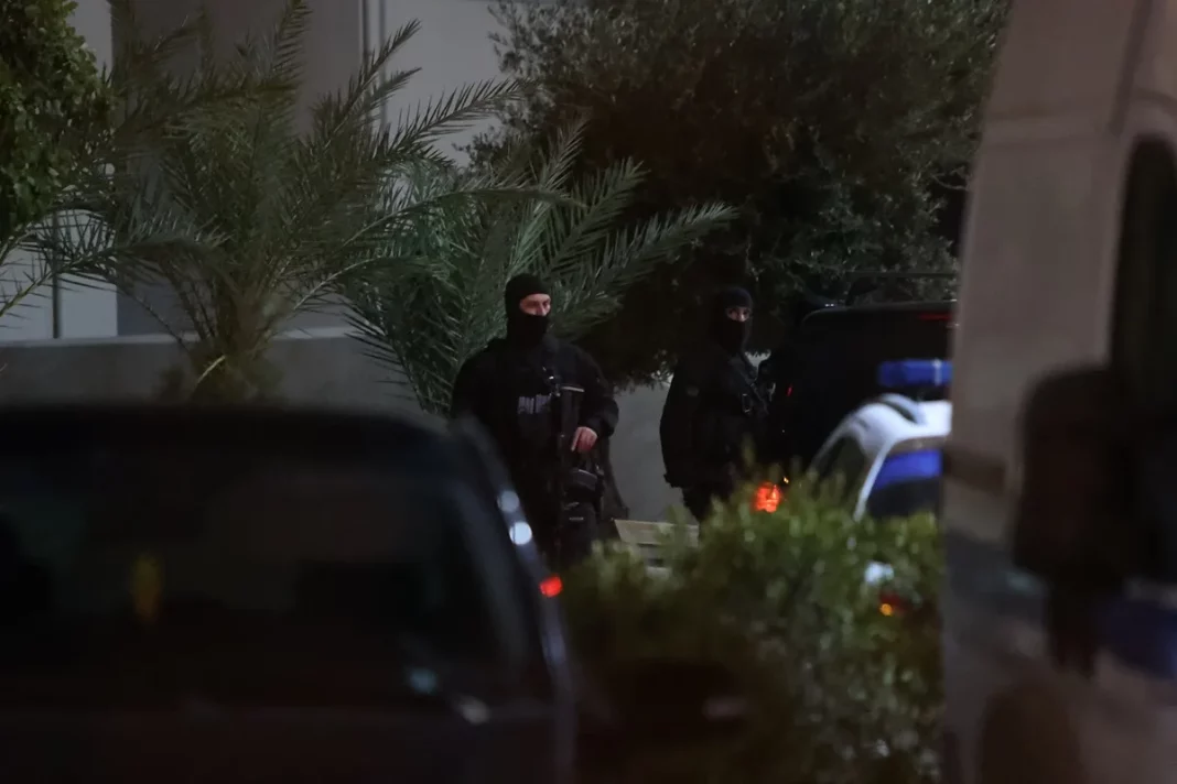 irakleio_vorizia.jpg Νέο επεισόδιο στα Βορίζια με ξύλο ανάμεσα σε δύο άντρες και ζημιές σε αυτοκίνητο