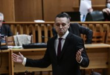 Πώς ο Κασιδιάρης αυξάνει την πίεση από τα δεξιά στη ΝΔ και αλλάζει τις ισορροπίες στη Βουλή Πώς ο Κασιδιάρης αυξάνει την πίεση από τα δεξιά στη ΝΔ και αλλάζει τις ισορροπίες στη Βουλή