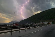Ιωάννινα: Κεραυνός σκότωσε κοπάδι και ανεμοστρόβιλος κατέστρεψε εγκαταστάσεις κτηνοτροφικής μονάδας