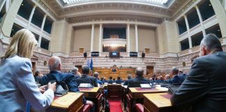 Στο «αντάρτικο» ξανά «γαλάζιοι» βουλευτές