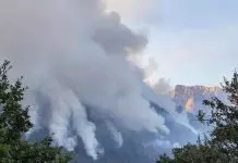 Φωτιά στην Κόνιτσα: Εκτός ελέγχου το μέτωπο στην Τραπεζίτσα – Πέρασε τη χαράδρα του Στομίου