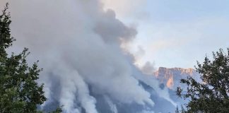 Φωτιά στην Κόνιτσα: Εκτός ελέγχου το μέτωπο στην Τραπεζίτσα – Πέρασε τη χαράδρα του Στομίου
