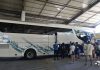 Παρολίγον τραγωδία στην Εύβοια: Λεωφορείο «έχασε» 2 λάστιχα εν κινήσει – Έγδαρε το οδόστρωμα