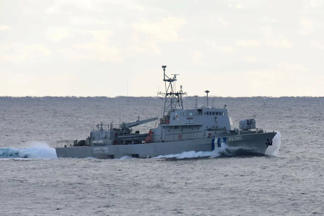 Προσάραξη ιστιοφόρου με τέσσερις επιβαίνοντες στη Νίσυρο