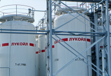 Έλεγχο σε ρωσικό πετρέλαιο με αραβική βοήθεια θέλει η Ουάσινγκτον: Προχωρημένες συζητήσεις για τα διεθνή assets της…