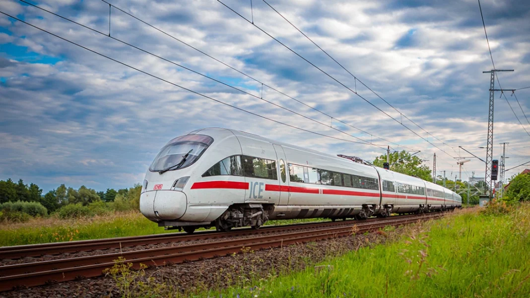 maketa-ice-treno