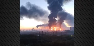 Οι Ουκρανοί χτύπησαν με πυραύλους ένα διυλιστήριο και ένα κέντρο logistics στη Μόσχα