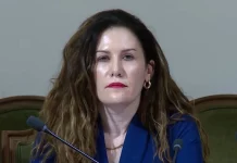 To ένταλμα σύλληψης της αρχηγού των μυστικών υπηρεσιών και οι σκανδαλώδεις διαγωνισμοί των 59 εκατ. ευρώ