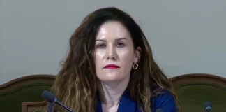 To ένταλμα σύλληψης της αρχηγού των μυστικών υπηρεσιών και οι σκανδαλώδεις διαγωνισμοί των 59 εκατ. ευρώ To ένταλμα σύλληψης της αρχηγού των μυστικών υπηρεσιών και οι σκανδαλώδεις διαγωνισμοί των 59 εκατ. ευρώ