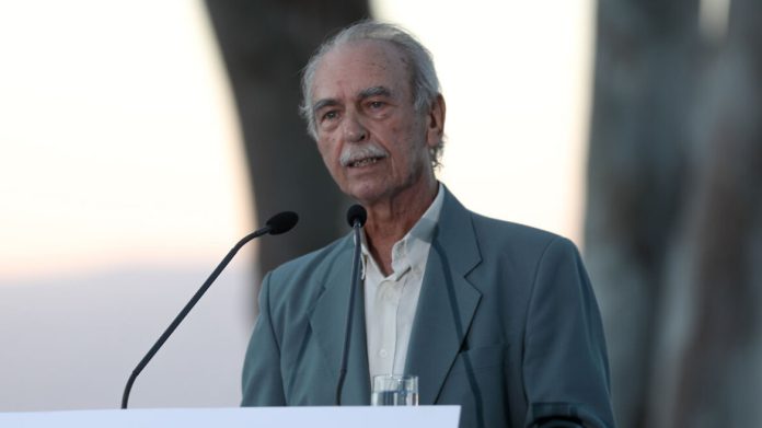 Πέθανε ο Σπύρος Χαλβατζής