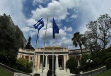 Πενιχρά τα πρώτα οφέλη από τη ΔΕΘ – Προβληματισμός στο Μαξίμου και ο «πονοκέφαλος» Σαμαρά