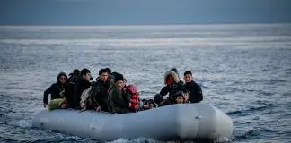 Νέα «φουρνιά» αφίξεων στην Κρήτη: 158 παράνομοι μετανάστες σε Καλούς Λιμένες και Γαύδο Νέα «φουρνιά» αφίξεων στην Κρήτη: 158 παράνομοι μετανάστες σε Καλούς Λιμένες και Γαύδο