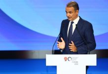 Σόου ήταν και πέρασαν τα μέτρα της ΔΕΘ