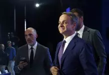 Μητσοτάκης σε Σαμαρά: “Η ΝΔ δεν είναι σήμερα παράταξη; Απ’ ό,τι θυμάμαι, ο ίδιος πήρε στις εκλογές 18%. Ωραία απόδοση!”