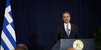 «Σαν νταής που βγαίνει από την ταβέρνα του Γιώργου»: Η χυδαία επίθεση της Yeni Şafak στον Μητσοτάκη για τα 12 μίλια