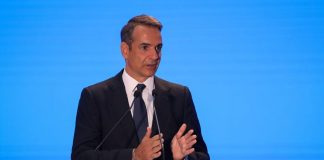 Μισός 13ος μισθός για τους δημόσιους υπαλλήλους στην ατζέντα Μητσοτάκη για τη ΔΕΘ