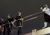 Τραγωδία στη Γέφυρα του Μπρούκλιν: Αστυνομικοί πυροβόλησαν άνδρα με μαχαίρι που φώναζε «θέλω να πεθάνω»-(VIDEO)