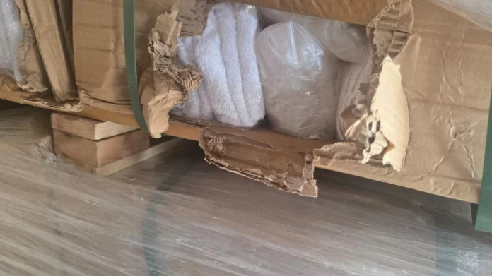 Κατασχέθηκαν 463 κιλά κρυσταλλικής μεθαμφεταμίνης αξίας 18 εκατ. ευρώ στην Σρι Λάνκα