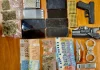 Συνελήφθησαν δύο άνδρες για διακίνηση ναρκωτικών στην Αττική – Χρησιμοποιούσαν ως «καβάτζα» ένα σπίτι στα Μελίσσια