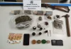 Μαραθώνας: Συνελήφθησαν δύο άνδρες με καραμπίνα και ναρκωτικά (ΦΩΤΟ)
