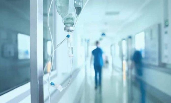 «Με κάνει να ντρέπομαι»: Το νοίκι νοσηλευτή για μια γκαρσονιέρα 15 τμ στα Χανιά που εξόργίζει