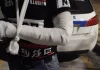 Ρομά στον Βόλο έσπασε με σκουπόξυλο το χέρι ταξιτζή που αρνήθηκε να επιβιβάσει τον ίδιο και τον πατέρα του, «πήγε να…