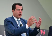 Πλεύρης: Νέα δομή μεταναστών στους Αθανάτους Ηρακλείου – Έχει πλημμυρίσει το νησί