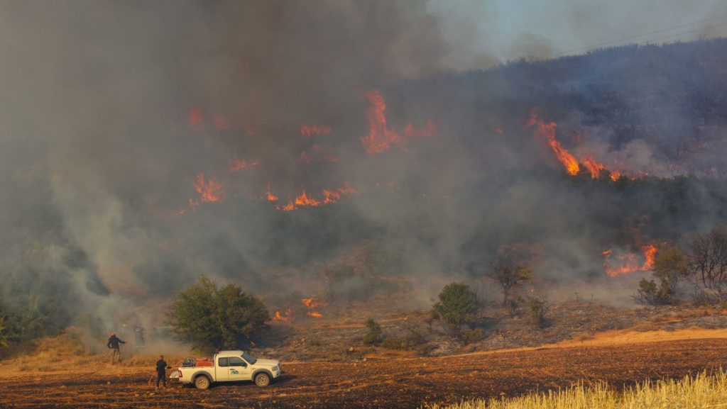 pyrk Φωτιά στο Κλειδί Βοιωτίας – Στη «μάχη» εναέρια μέσα – Ήχησε το 112