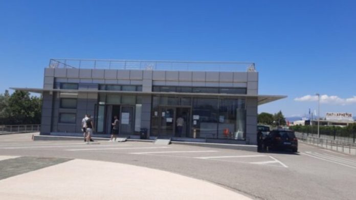 Αγρίνιο: Έκλεψαν κλιματιστικά και χαλκοσωλήνες από τη Διεύθυνση Μεταφορών