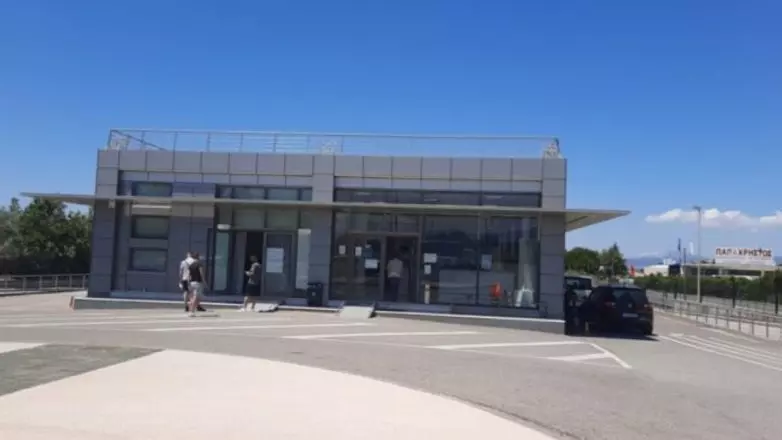 Αγρίνιο: Έκλεψαν κλιματιστικά και χαλκοσωλήνες από τη Διεύθυνση Μεταφορών