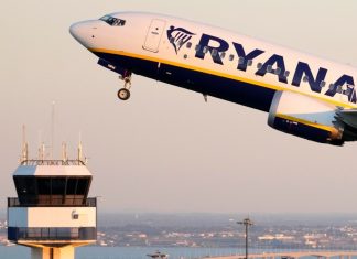 Ryanair: Πτήση – θρίλερ και προσγείωση με… ατμούς στα καύσιμα Ryanair: Πτήση – θρίλερ και προσγείωση με… ατμούς στα καύσιμα