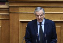 Ξεδιπλώνει στρατηγική ο Σαμαράς: Η παράταξη, το σενάριο κυβέρνησης συνεργασίας χωρίς Μητσοτάκη και το «κλείσιμο ματιού» στο ΠΑΣΟΚ