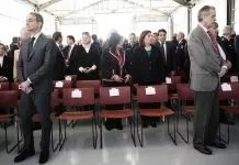 «Μύλος» η δεξιά πολυκατοικία – ποιος είναι πιο anti woke