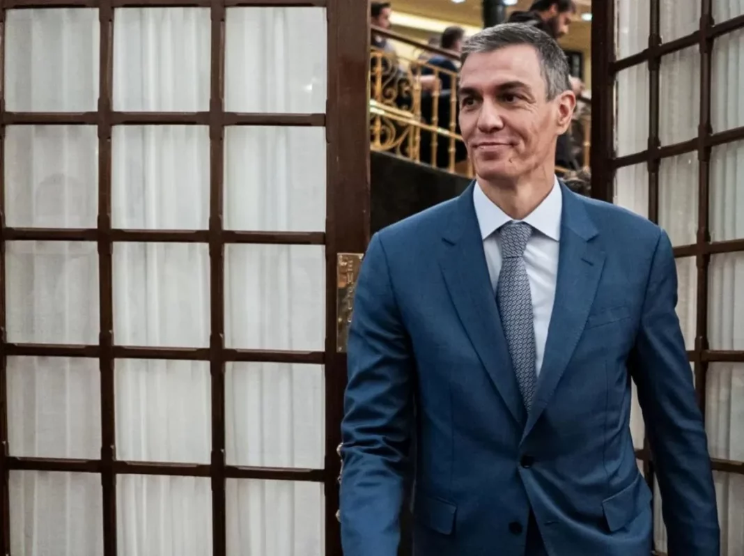 sanchez-2.jpg Διαδήλωση στη Μαδρίτη για τη Θέουτα: Χιλιάδες στους δρόμους κατά της κυβέρνησης Σάντσεθ