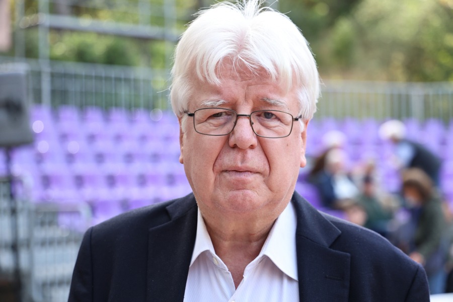 siakant Δεν έχει πρόβλημα ο Τσίπρας να αδειάσει συνεργάτες του