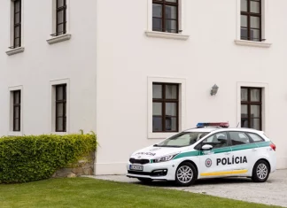 Νεκρή 61χρονη καθηγήτρια και δύο τραυματίες σε επίθεση με μαχαίρι σε σχολείο της Σλοβακίας