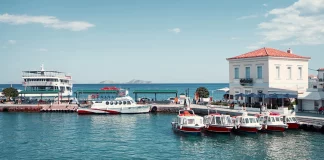 Έκλεψαν 40.000 ευρώ από σπίτι στις Σπέτσες και το έσκασαν με θαλάσσιο ταξί, τους συνέλαβαν στην Αργολίδα