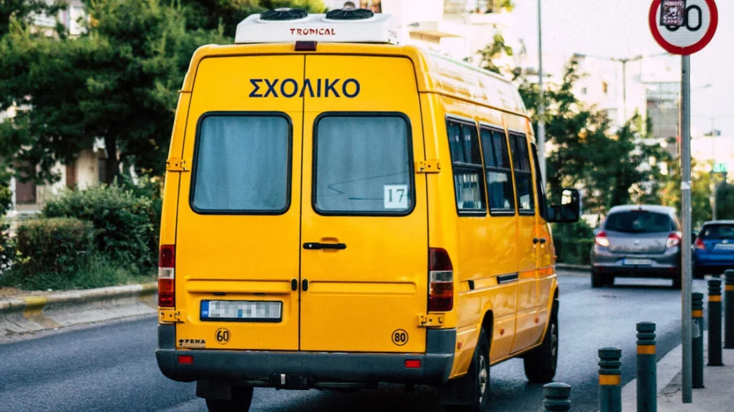 Απίστευτο περιστατικό στα Χανιά: Ξέχασαν δύο παιδάκια νηπιαγωγείου μέσα σε σχολικό για 5 ώρες