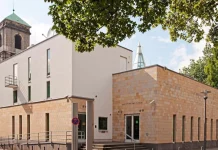 Συνελήφθη Αφγανός μετανάστης για την εμπρηστική επίθεση σε συναγωγή του Βούπερταλ, άγνωστα τα κίνητρά του λένε οι Αρχές