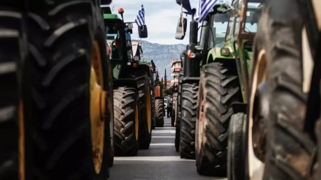 Αγρότες σε απόγνωση: Το «πακέτο» της ΔΕΘ δεν σβήνει τη φωτιά στο κόστος παραγωγής – Χωρίς αντίκρισμα οι εξαγγελίες στο…