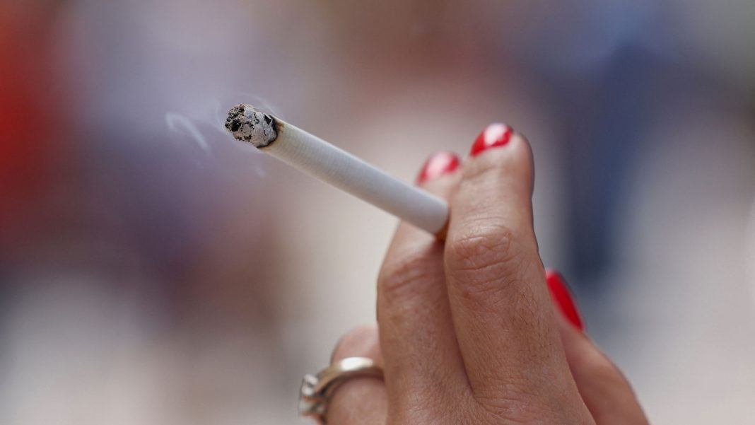 Στο εδώλιο και πάλι η 32χρονη από την Λάρισα που έσβηνε τσιγάρα στα κορμιά των ανήλικων παιδιών της