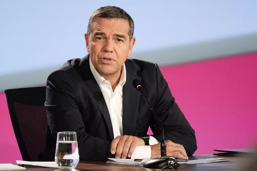tsipras Νέα πρόσωπα για την ΕΛΑΣ: Ποιους ετοιμάζεται να ρίξει στη «μάχη των παραθύρων» ο Αλέξης Τσίπρας