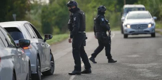 Ανατροπή στην υπόθεση RAF Fairford στη Βρετανία: Ένας από τους πέντε συλληφθέντες είχε καλέσει ο ίδιος την αστυνομία