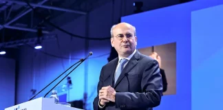 Χατζηδάκης: Στηρίζουμε την κοινωνία χωρίς να θέτουμε σε κίνδυνο τη σταθερότητα της οικονομίας