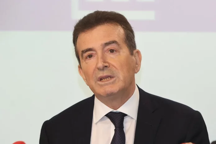 Χρυσοχοΐδης: Έρχεται βραχιολάκι για όσους έχουν περιοριστικά μέτρα για ενδοοικογενειακή βία Χρυσοχοΐδης: Έρχεται βραχιολάκι για όσους έχουν περιοριστικά μέτρα για ενδοοικογενειακή βία