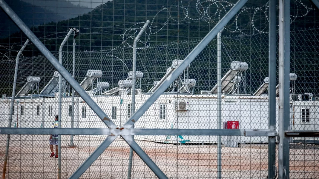 xrwma-domi-metanaston «Όχι» από τον Δήμο Αποκορώνου σε δομή προσωρινής φιλοξενίας μεταναστών
