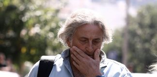 Υπνοθεραπευτής: Η γιατρός μου είπε δεν συνόδευσε τον Γιώργο Μαζωνάκη στο ασθενοφόρο γιατί είχε πελάτη, νόμιζα ότι είναι ζωντανός Υπνοθεραπευτής: Η γιατρός μου είπε δεν συνόδευσε τον Γιώργο Μαζωνάκη στο ασθενοφόρο γιατί είχε πελάτη, νόμιζα ότι…